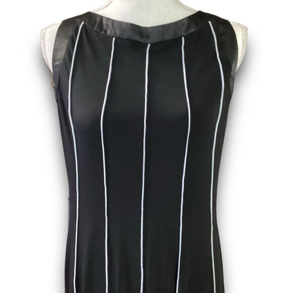 Sandra Darren Black with White Pinstripes Below the Knee Flowing Stretchy Dress - Picture 5 of 9